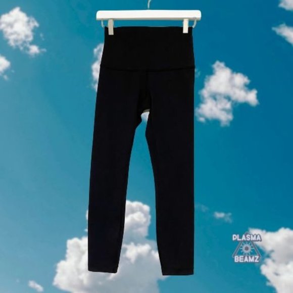 lululemon athletica Pants - Lululemon Black Ankle Cropped Yoga Pants 6